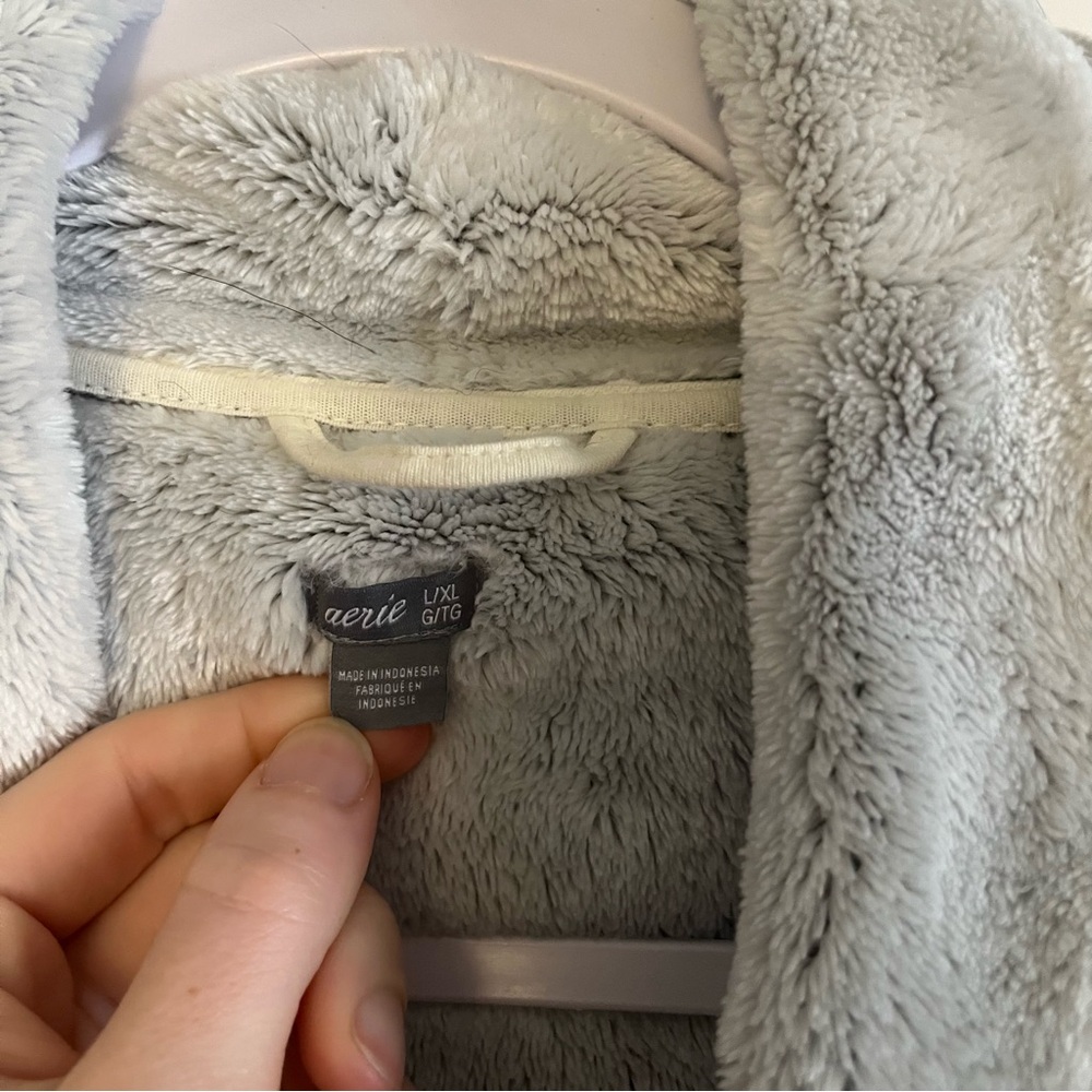 Fuzzy Aerie Robe - Picture 5 of 6